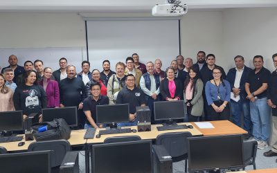 IT de La Paz fortalece la formación de sus docentes